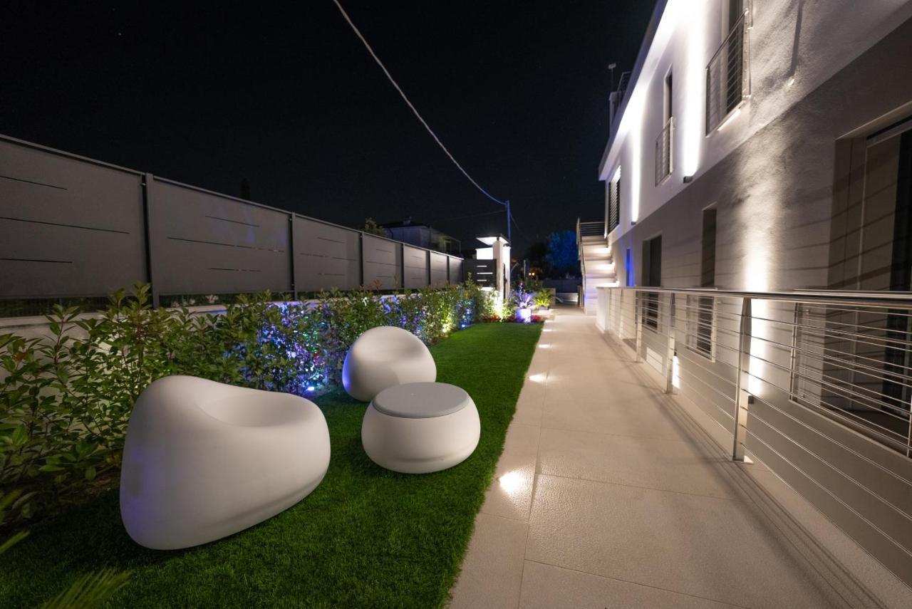 Magic Luxury Apartments Bardolino Bagian luar foto